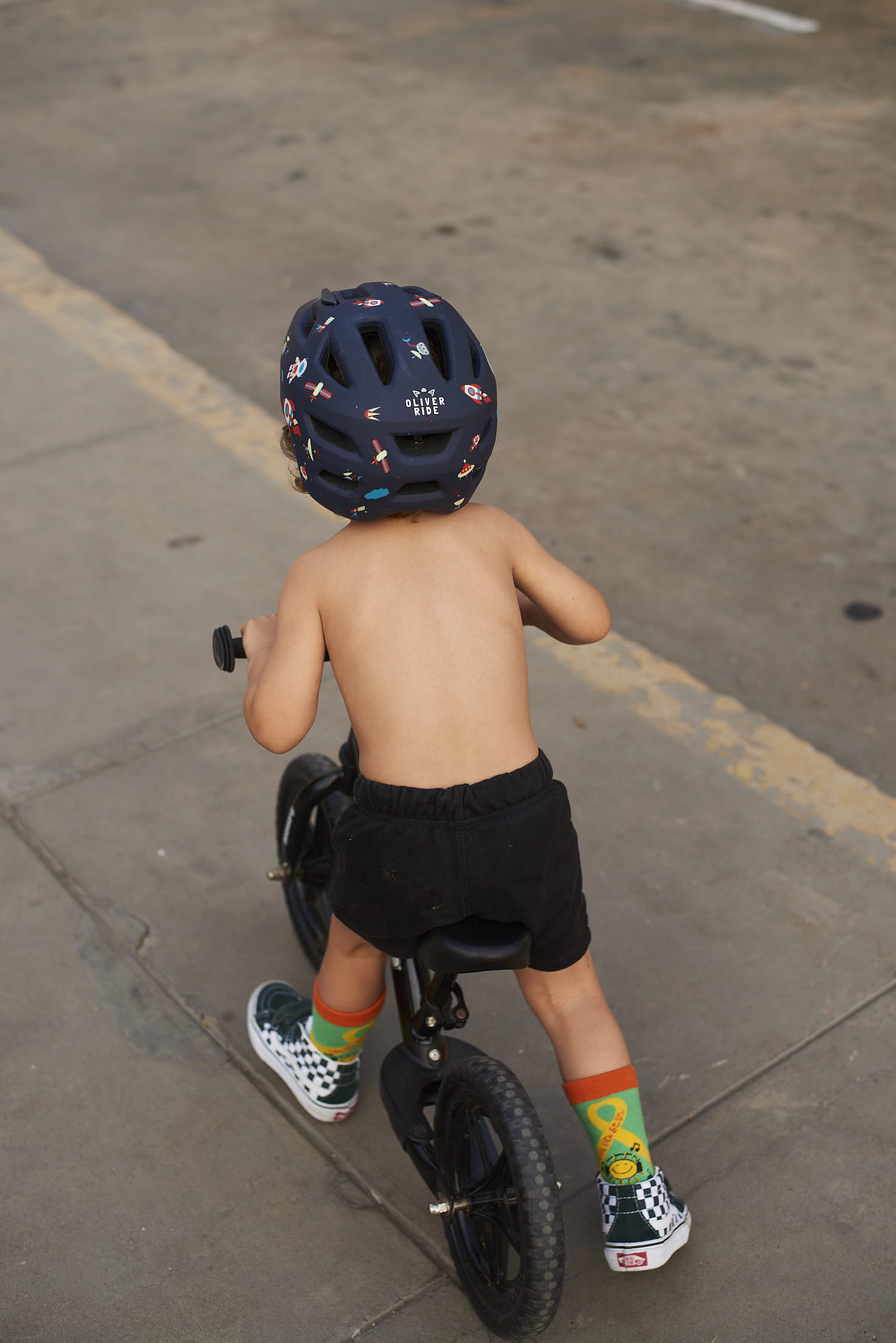 Casco Oliver Space