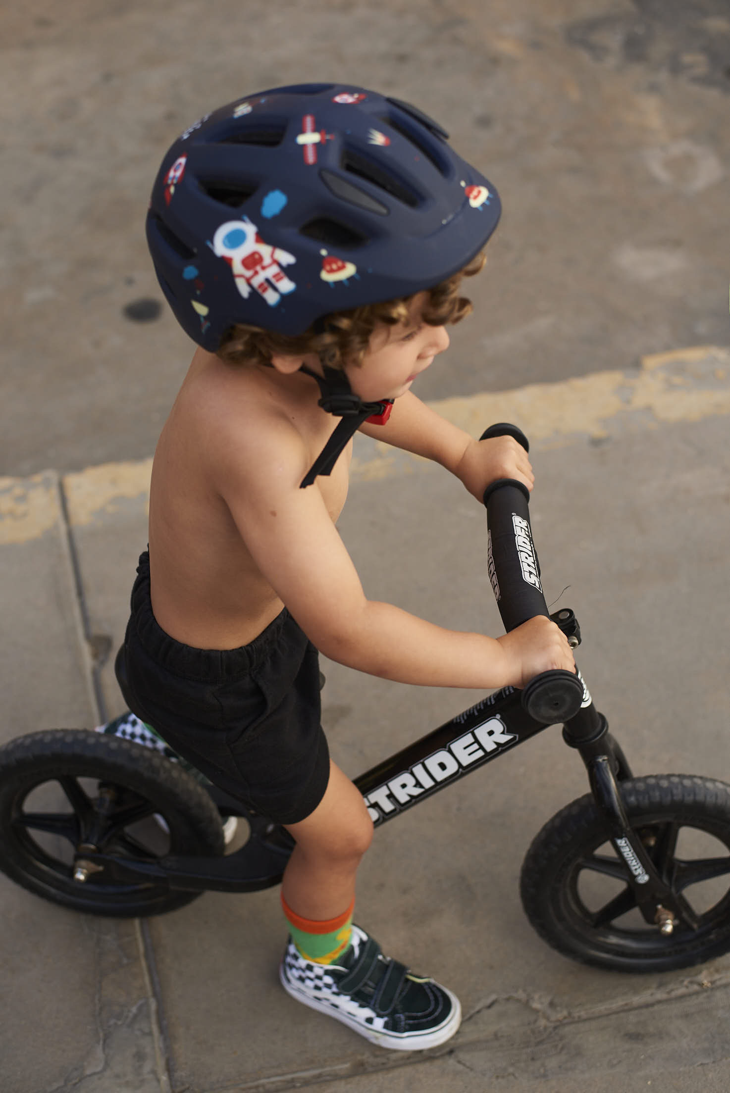 Casco Oliver Space