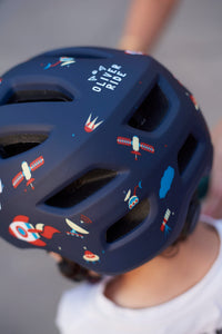 Casco Oliver Space
