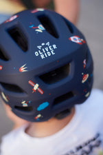 Cargar imagen en el visor de la galería, Casco Oliver Space
